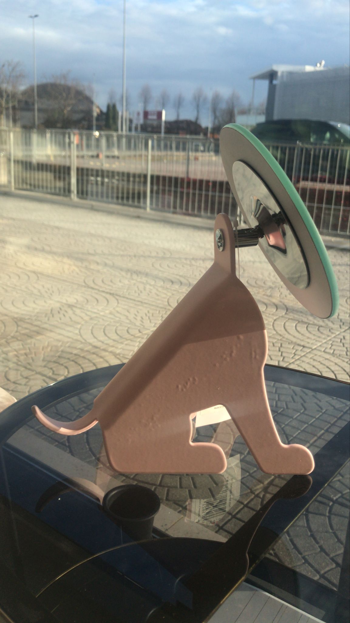 Specchio da tavolo Dog Face in metallo rosa Main