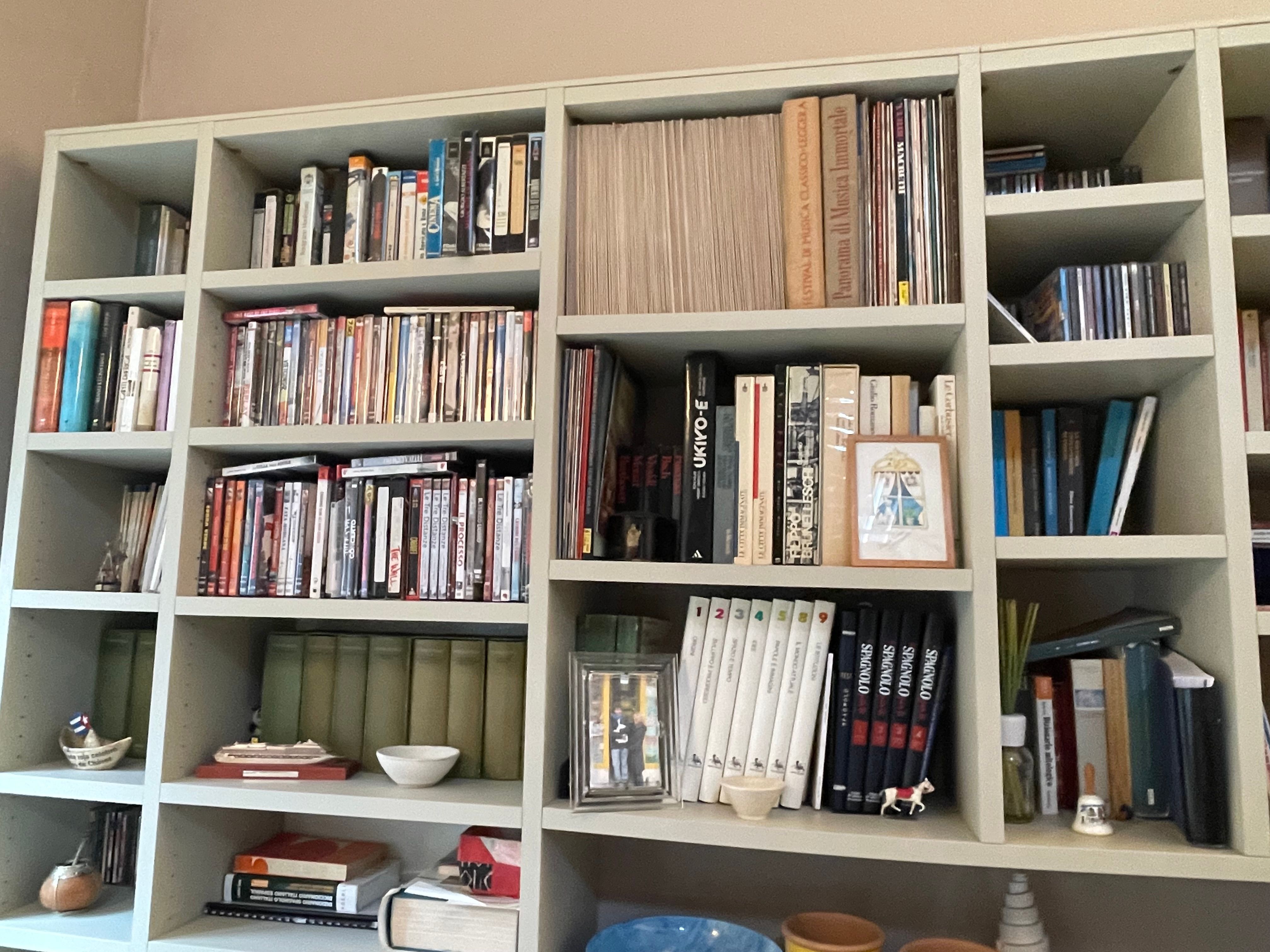 Selecta Floor Modular Bookcase Side