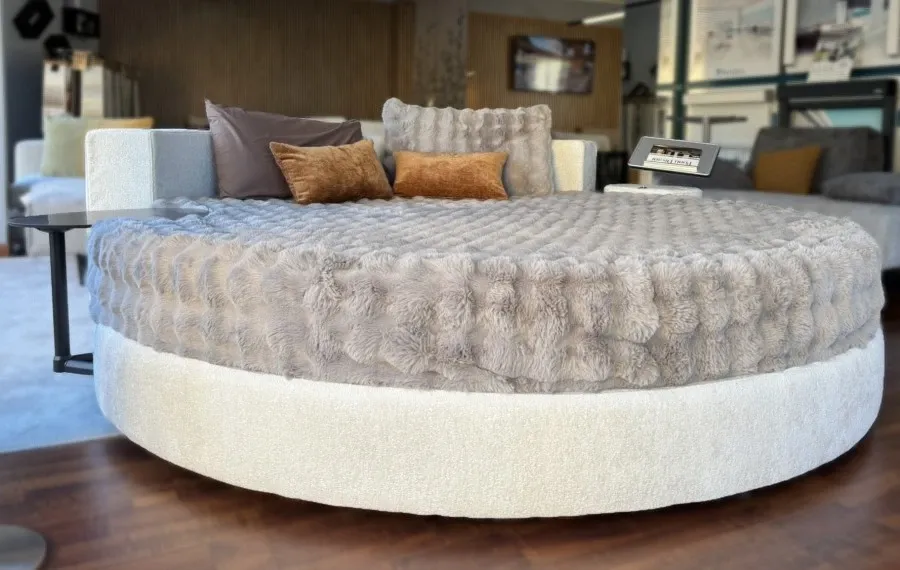 Ih Tech round double bed, Le Comfort Main