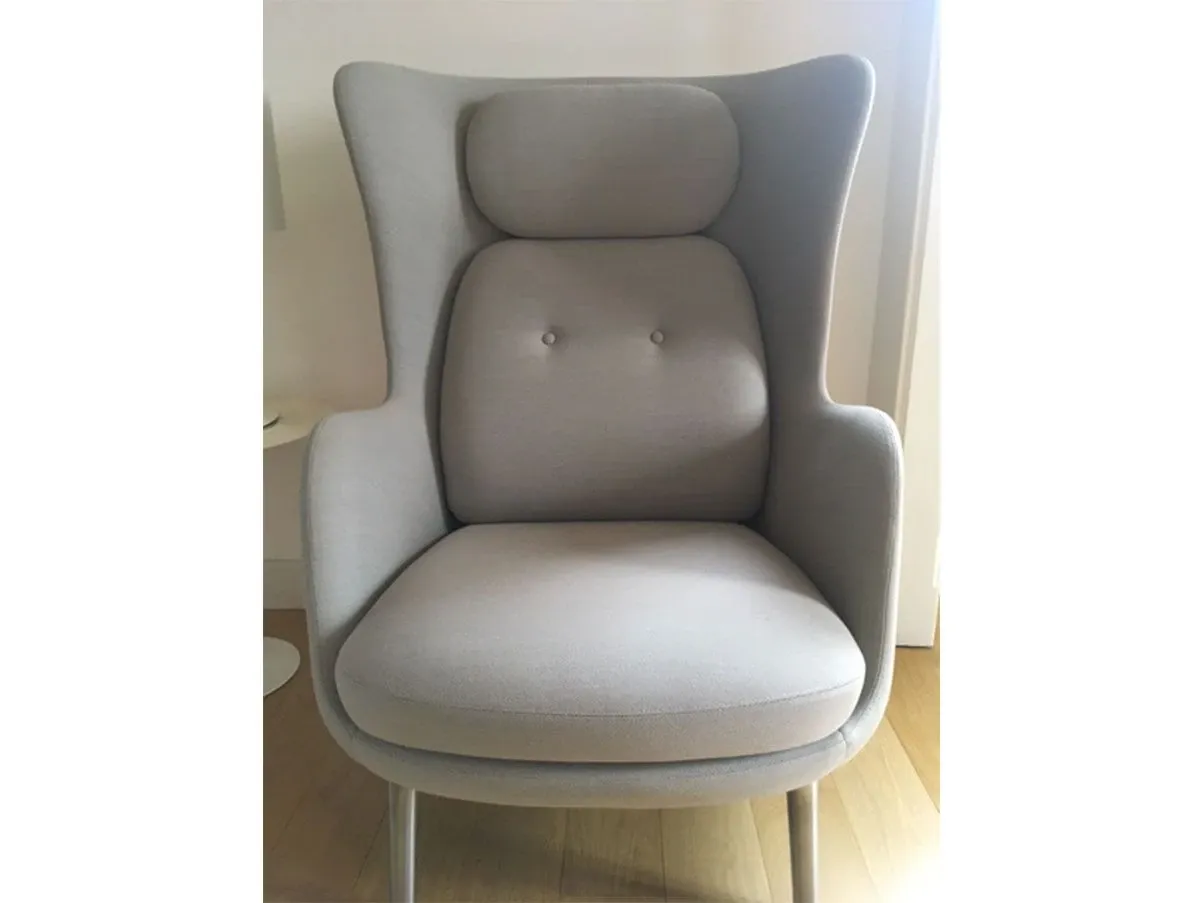 Bergère Ro armchair in fabric (grey), Fritz Hansen 1