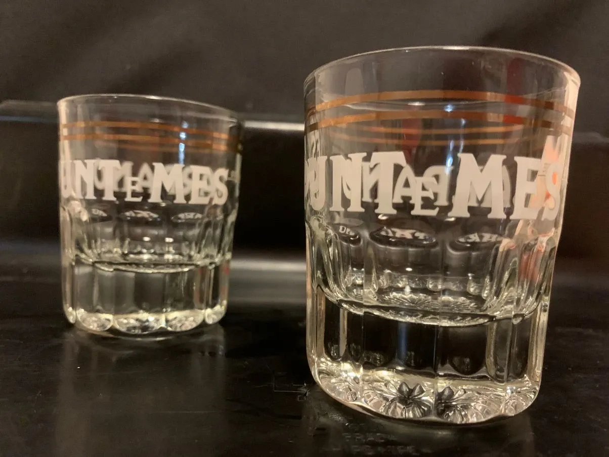 Set 2 bicchieri da liquore vintage (anni '70), Carpano Punt e Mes 3