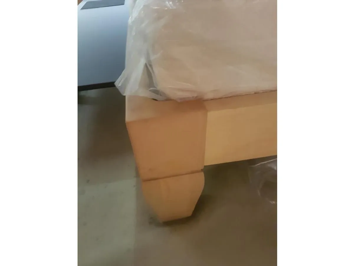Letto matrimoniale Temenos in legno acero 4