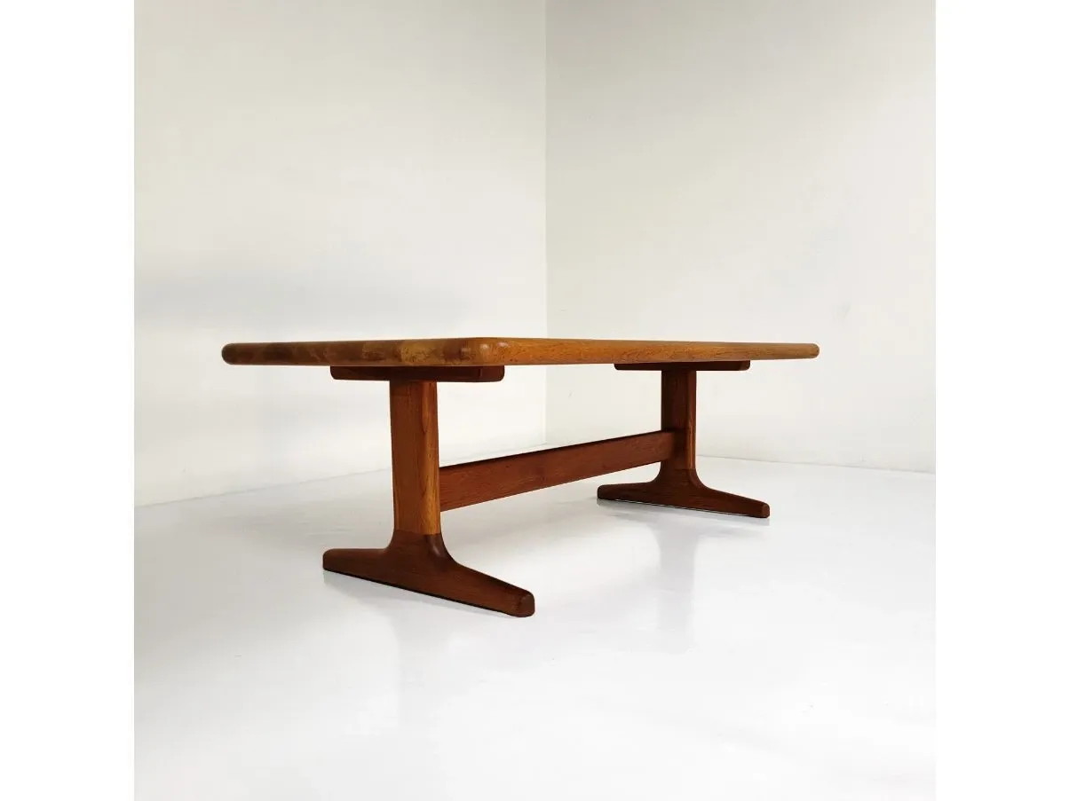 Vintage (1960s) teak coffee table 4