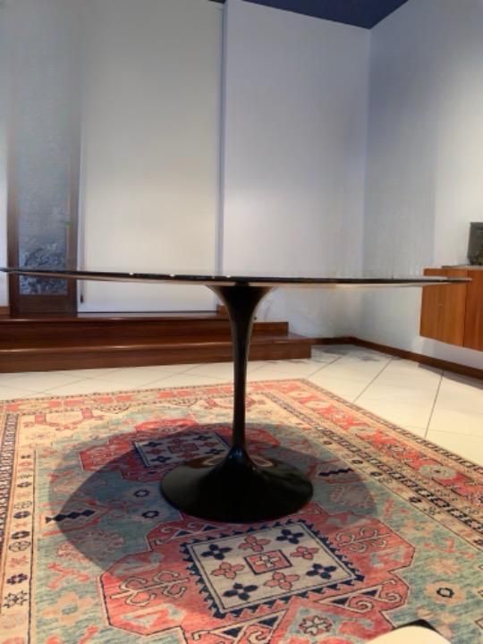 Tavolo rotondo Saarinen in marmo (nero), Knoll 10