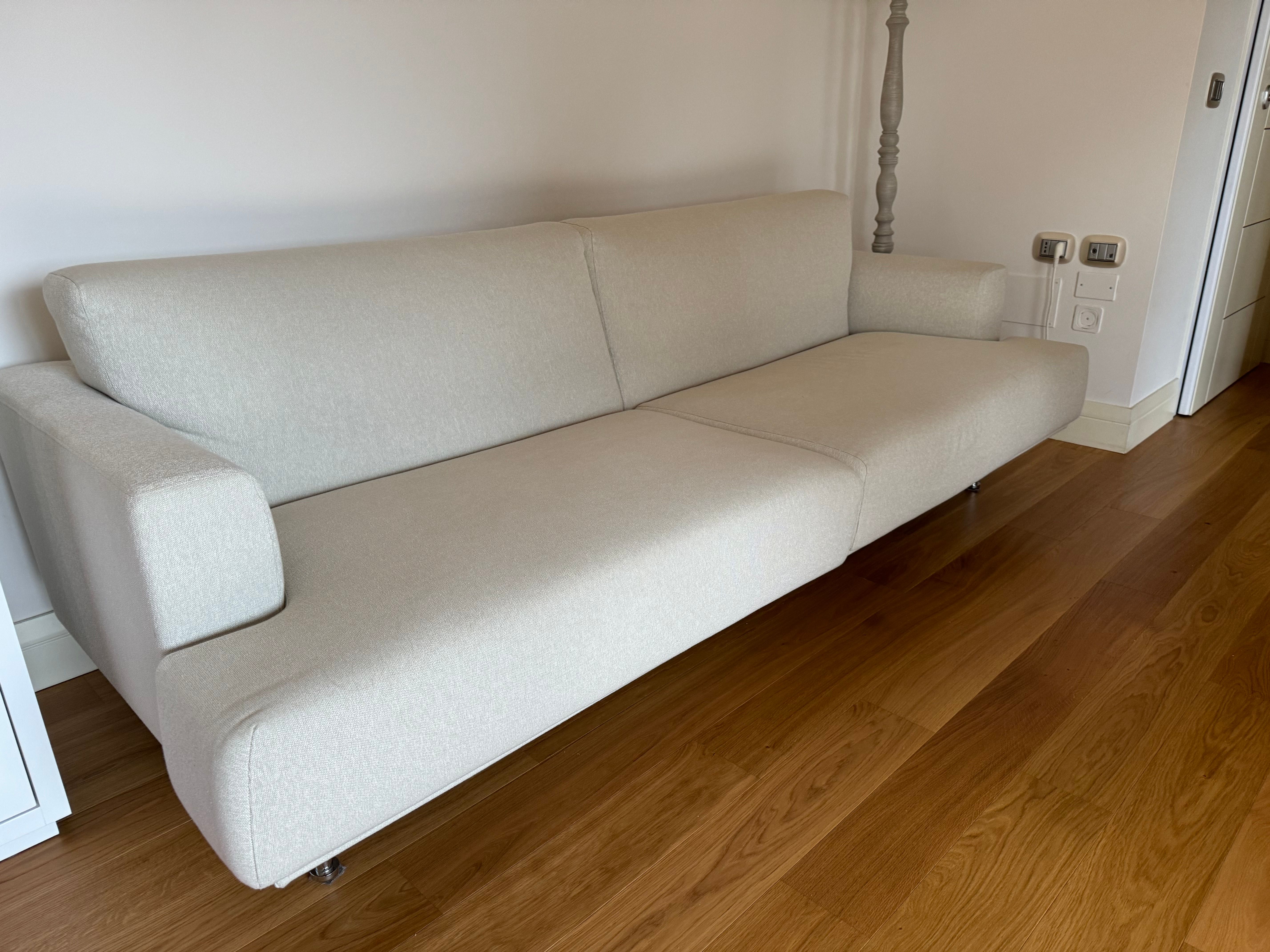 Divano 3 posti Nest in tessuto beige di Piero Lissoni Main