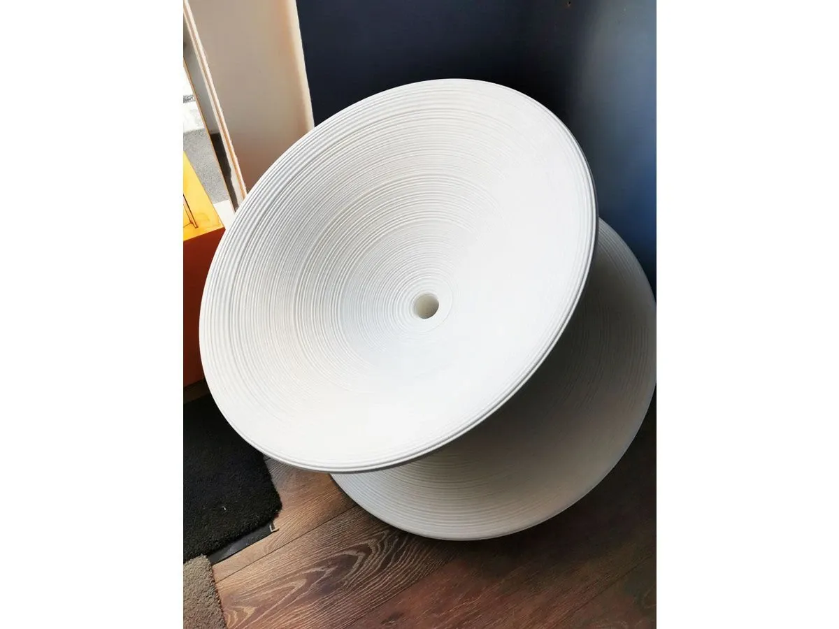 Spun (bianco), Magis 2