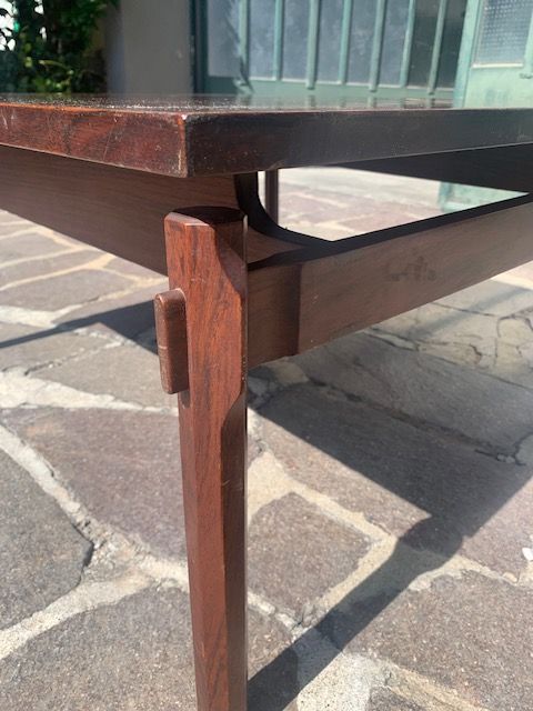 Tavolino 748 in legno di palissandro di Ico Parisi (anni '60) Front