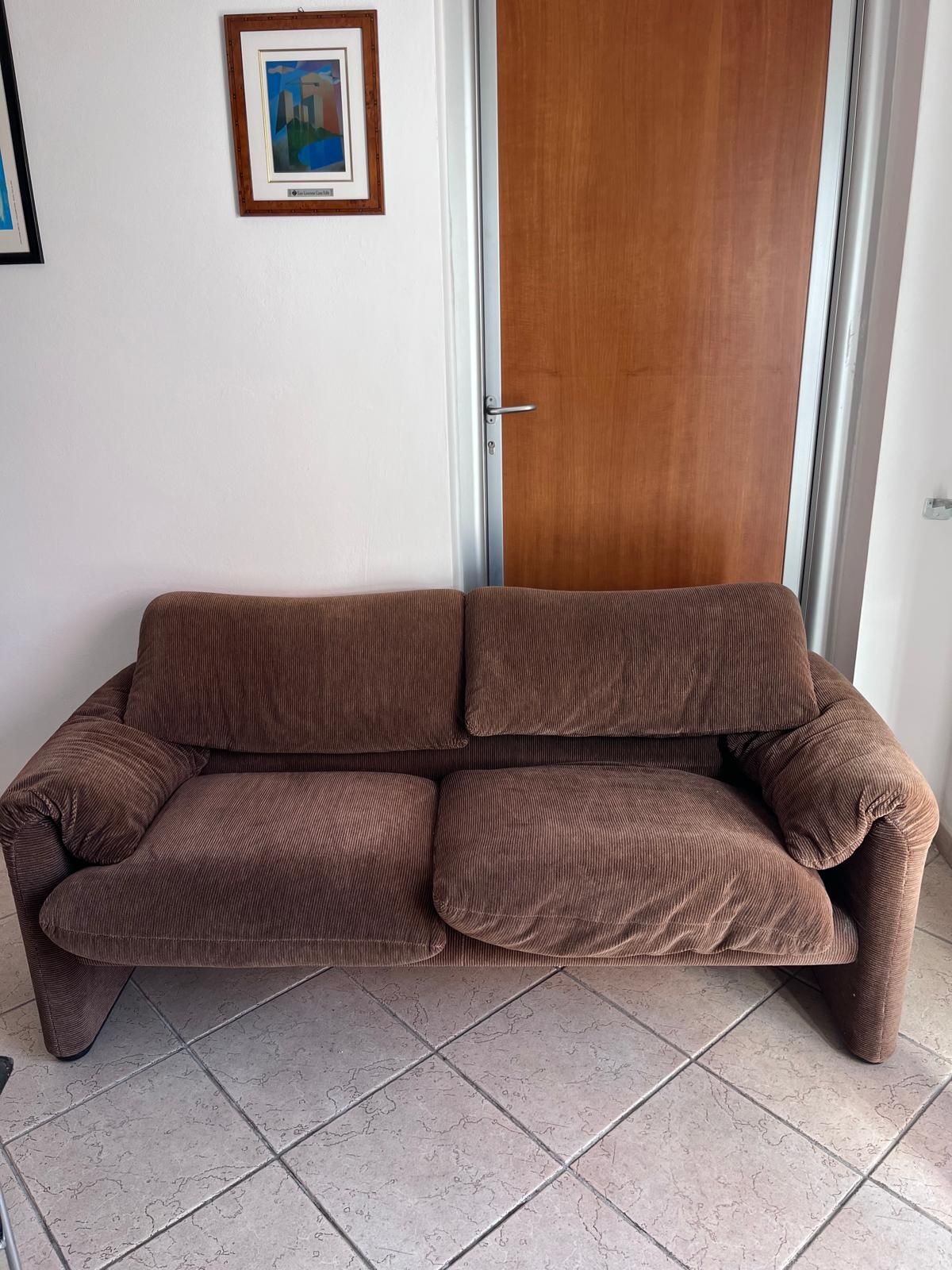 Canapé 2 places Maralunga marron de Vico Magistretti Main