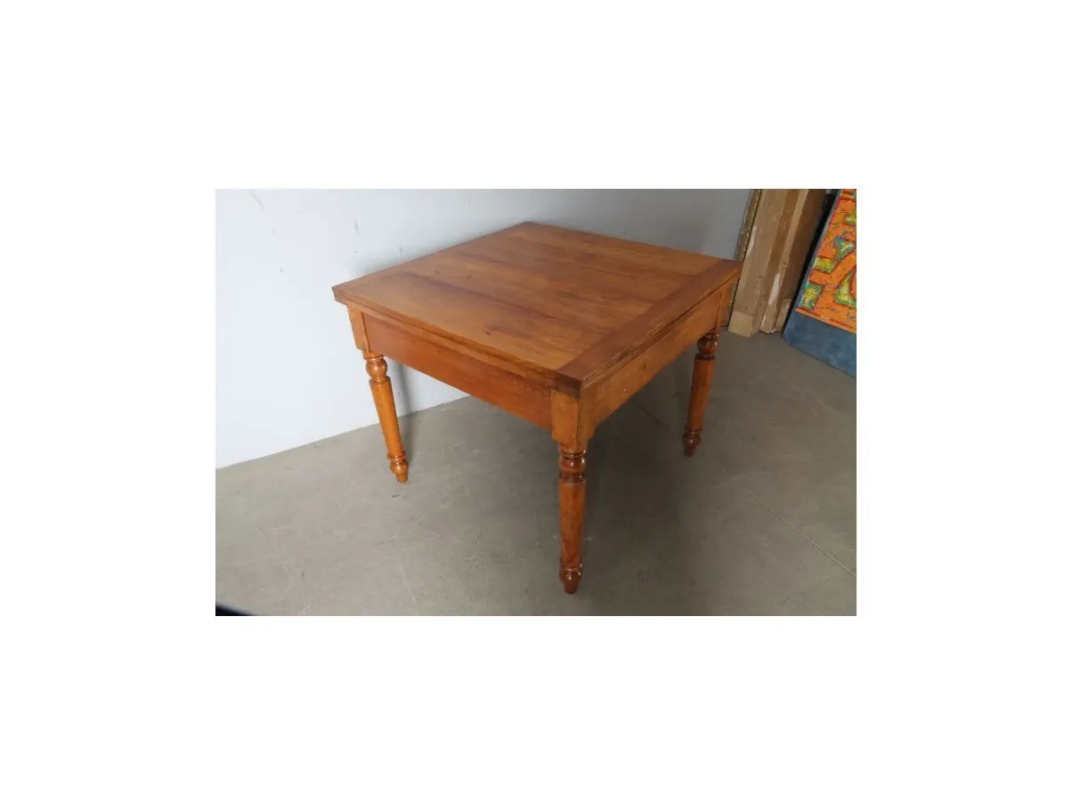 Vintage extendable table in solid wood, image