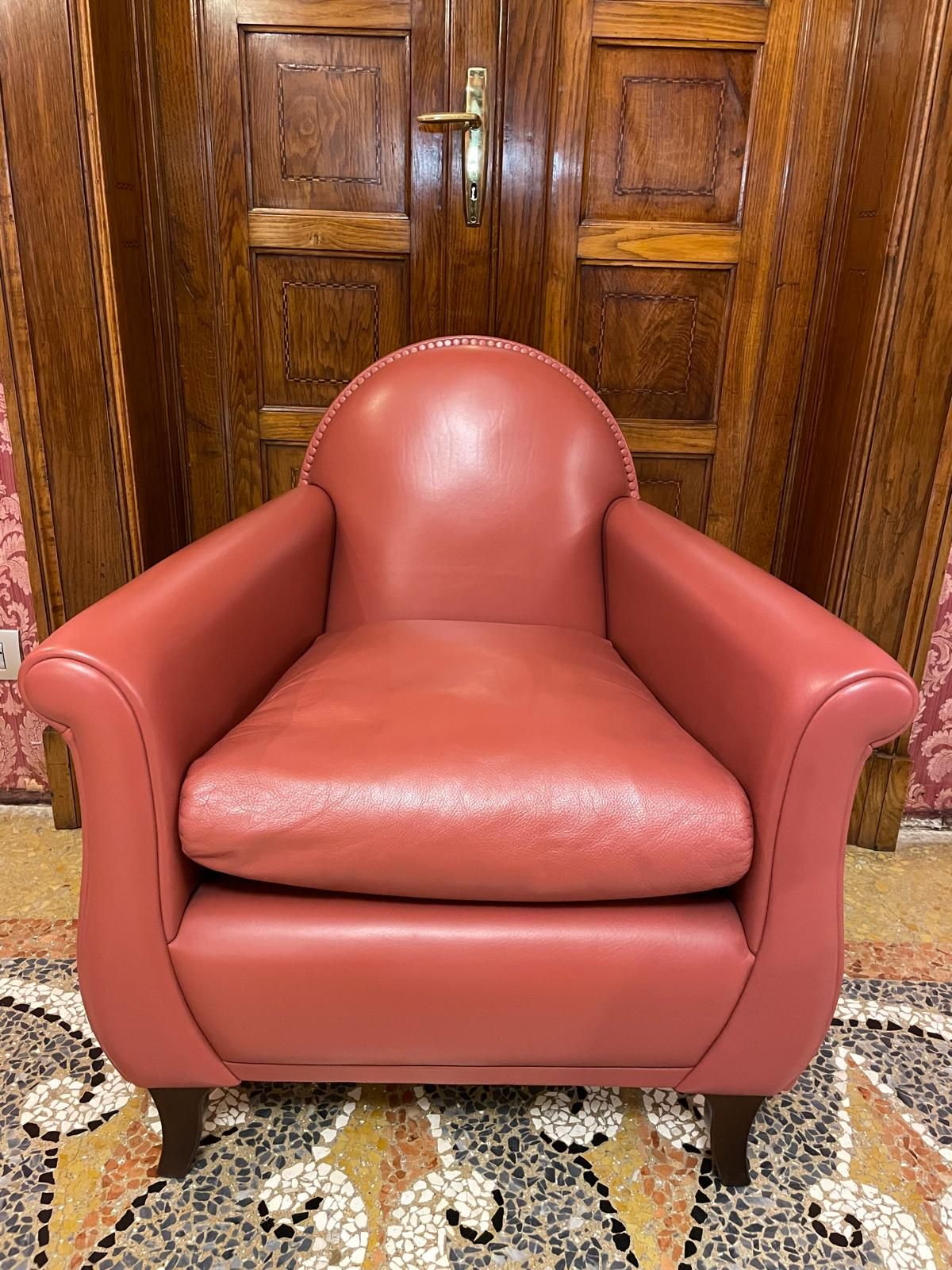 Lyra armchair in antique pink leather, Poltrona Frau 8