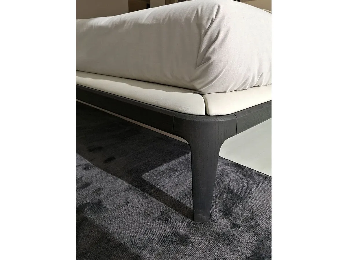 Kelly, Poliform 6