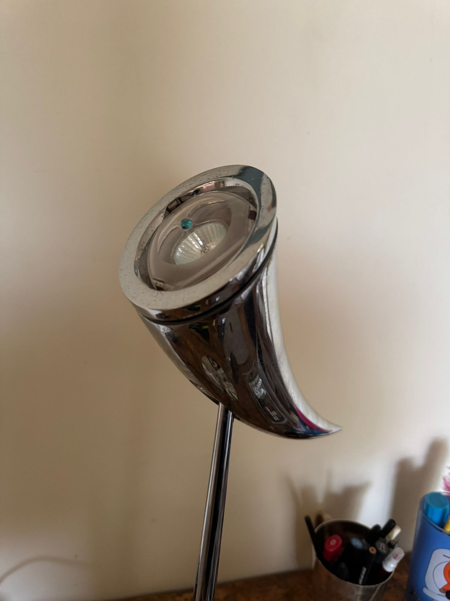 Lampada da tavolo Arà di Philippe Starck 9