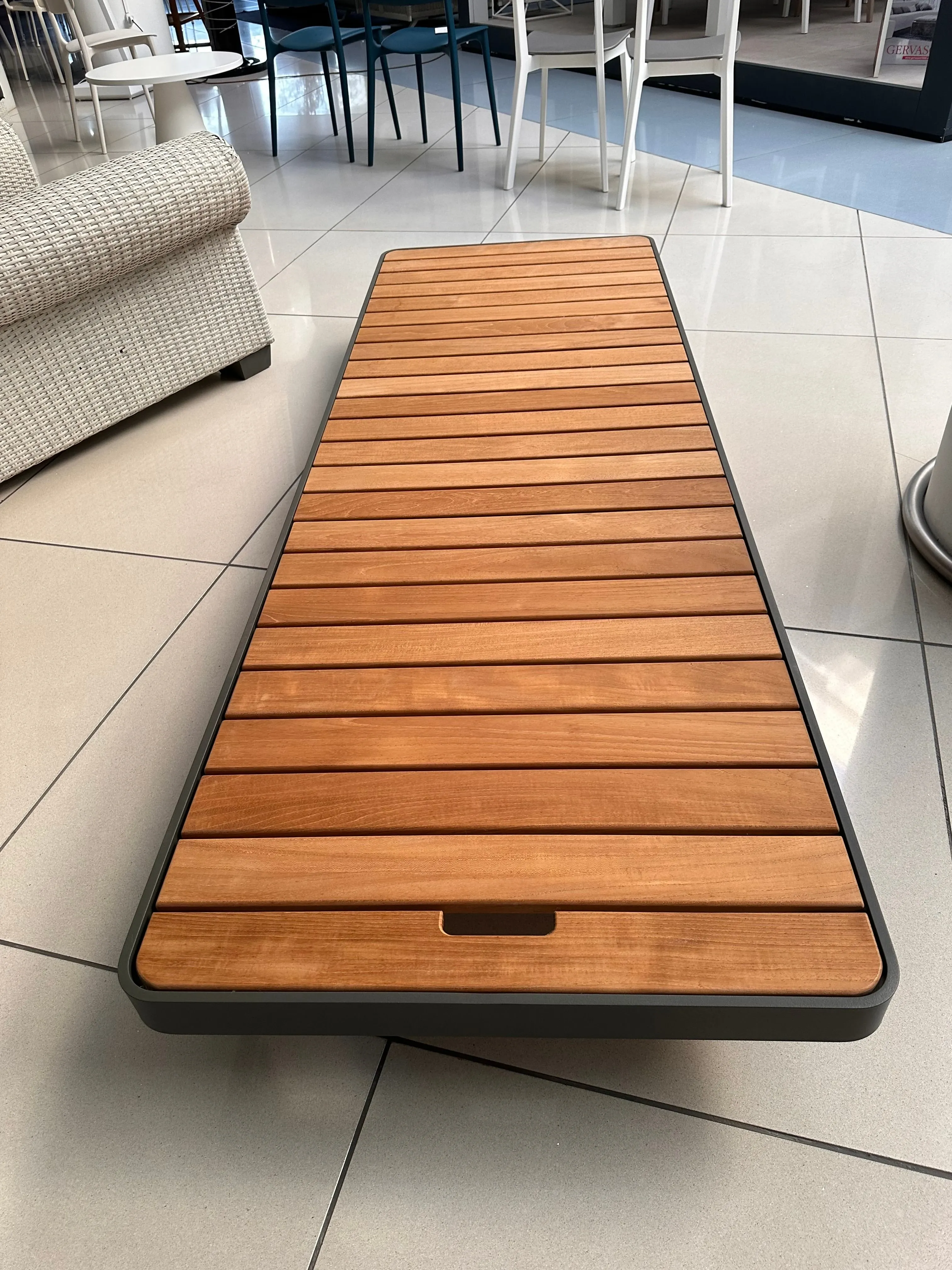 makemake outdoor lounger, Terraforma 2