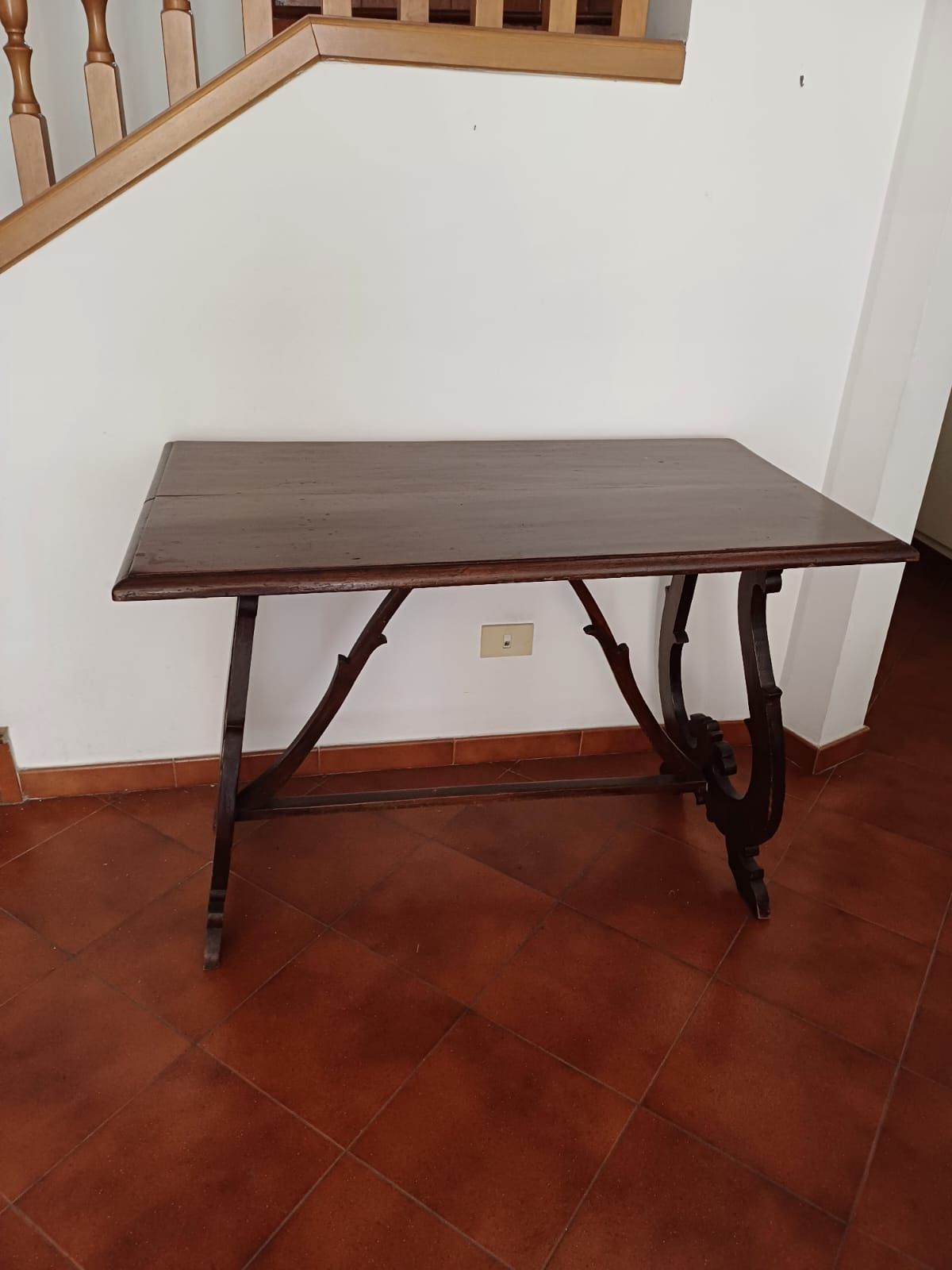 Massiver Nussbaum Esstisch im Vintage-Stil Brand