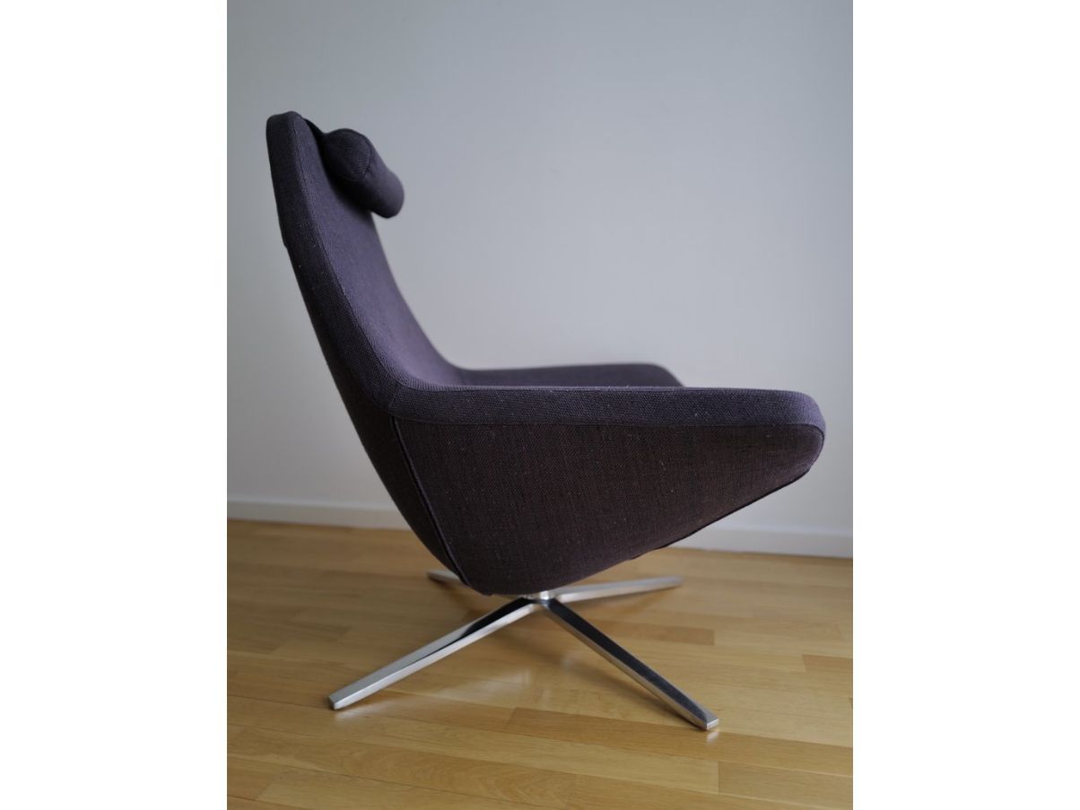Metropolitan armchair in purple fabric 4
