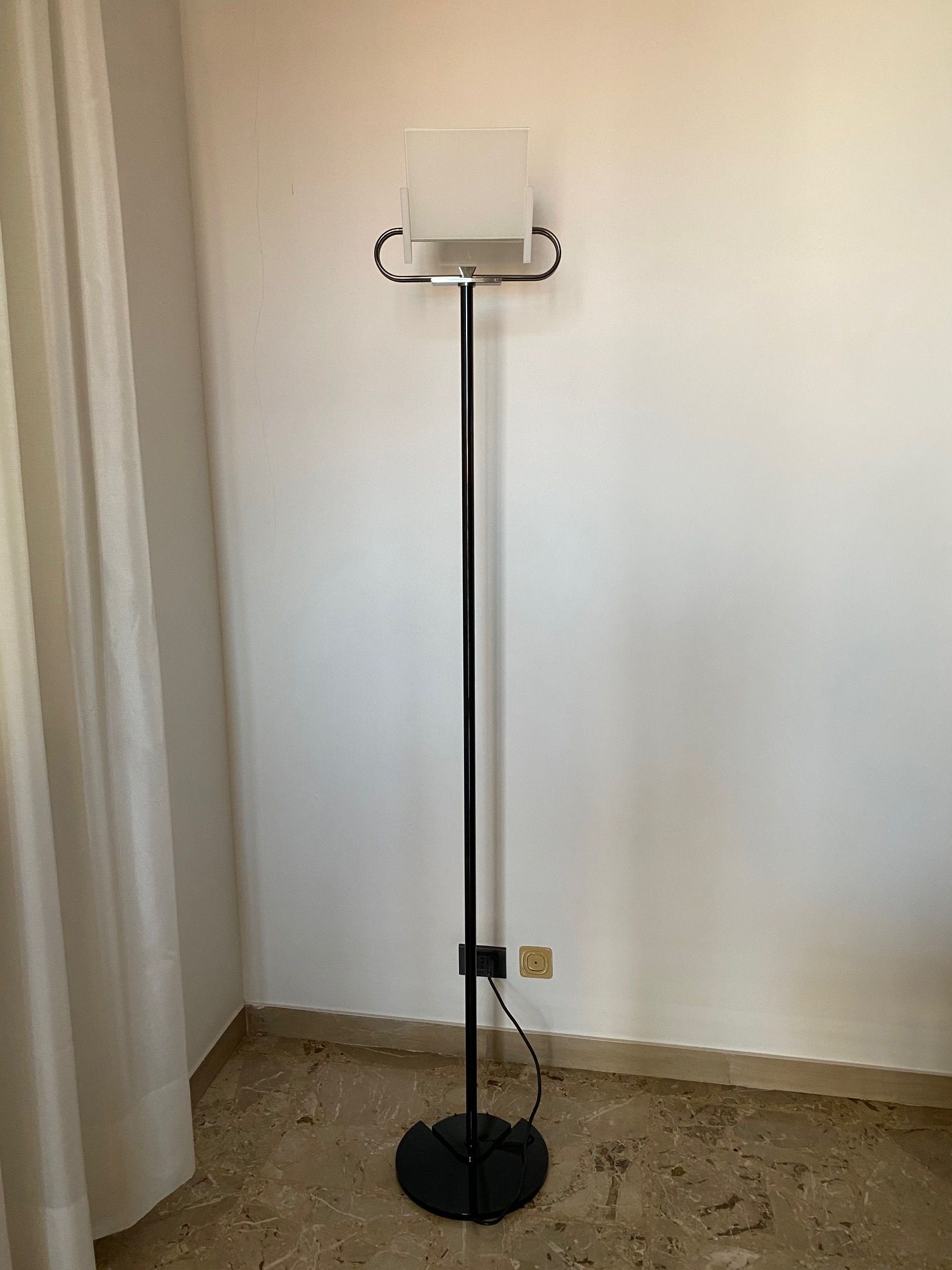 Lampada da terra Triana di King & Miranda (anni '80) 9