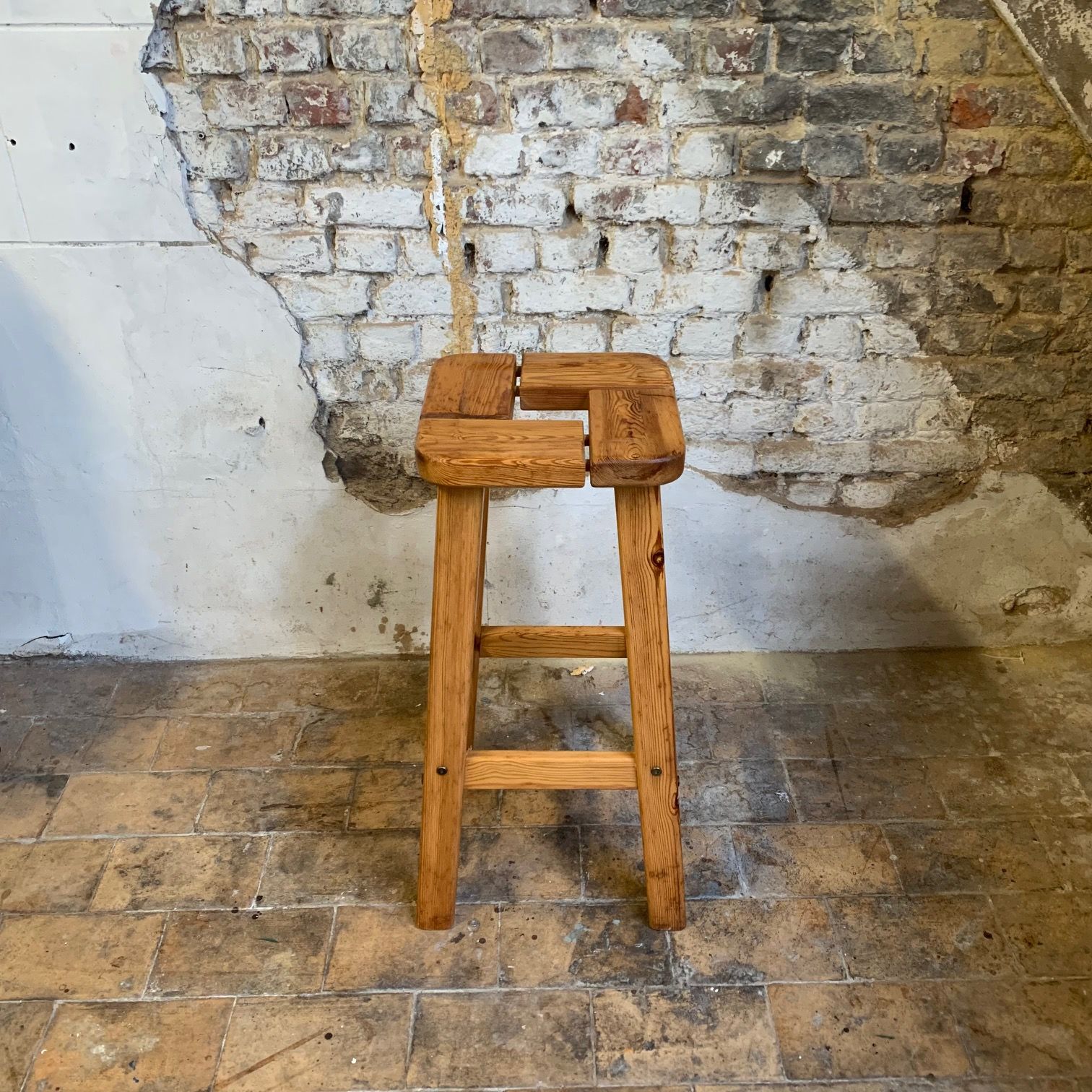 1980s Brutalist Style Solid Pine Bar Stool, Deesup