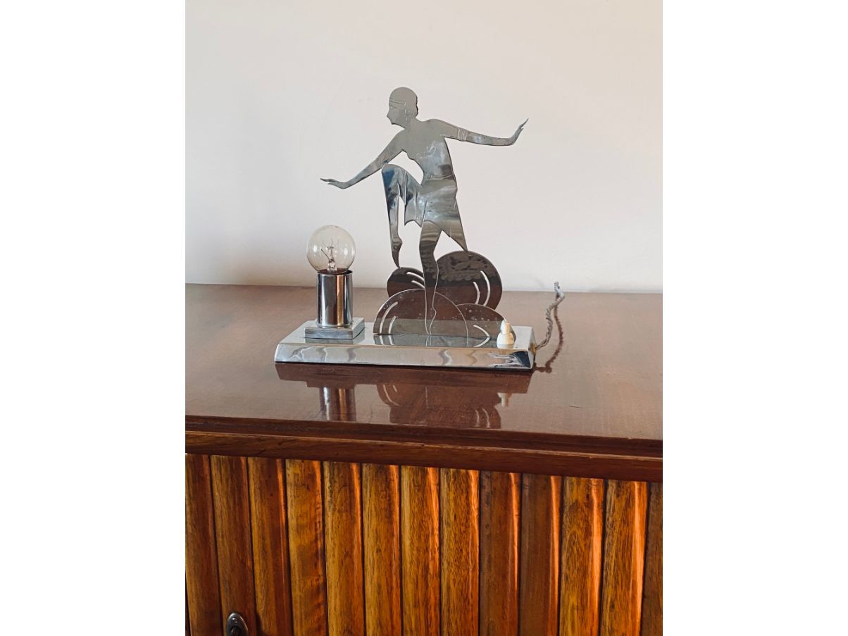 Vintage (1930s) Charleston Dancer table lamp Side