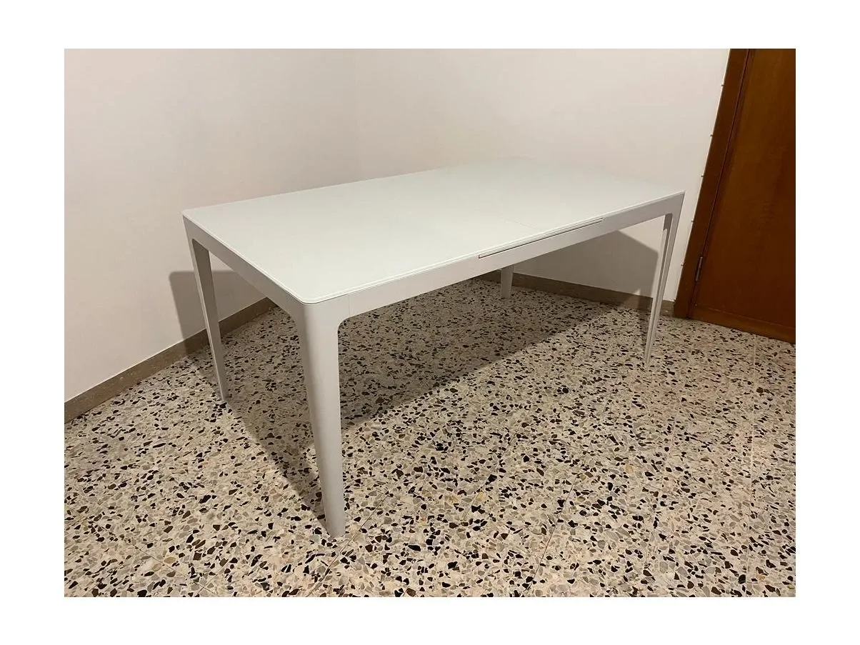 Tavolo allungabile Slide in cristallo, Ycami 5