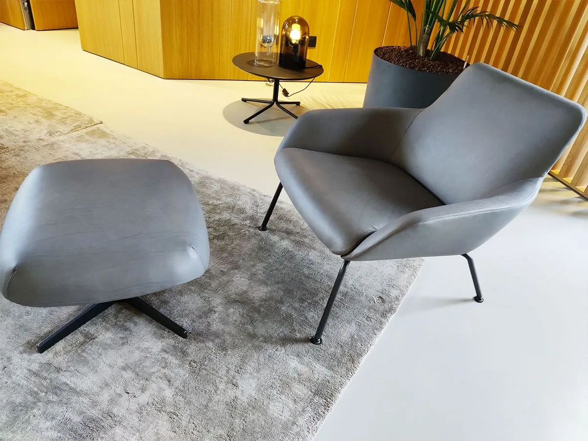 Reader armchair set with leather pouf (gray) 1