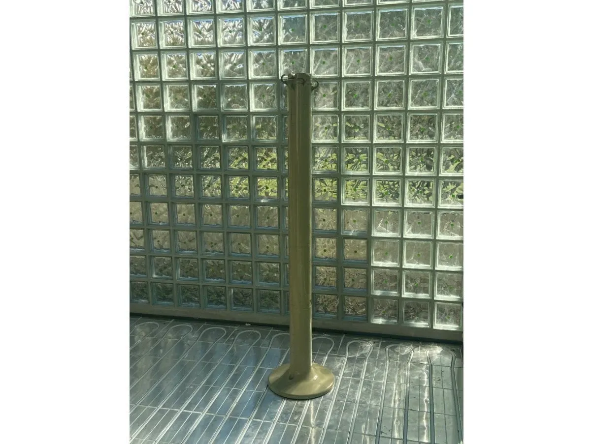 Planta coat stand by Giancarlo Piretti, Castelli 2