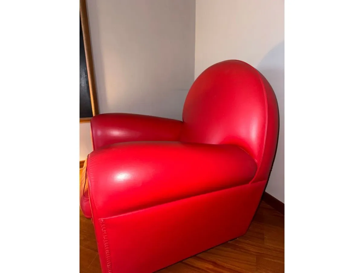 Poltrona Vanity Fair in pelle rossa 4