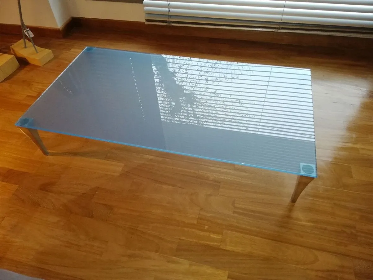 Tavolino Metropolis alluminio e vetro (azzurro), Roche Bobois 4