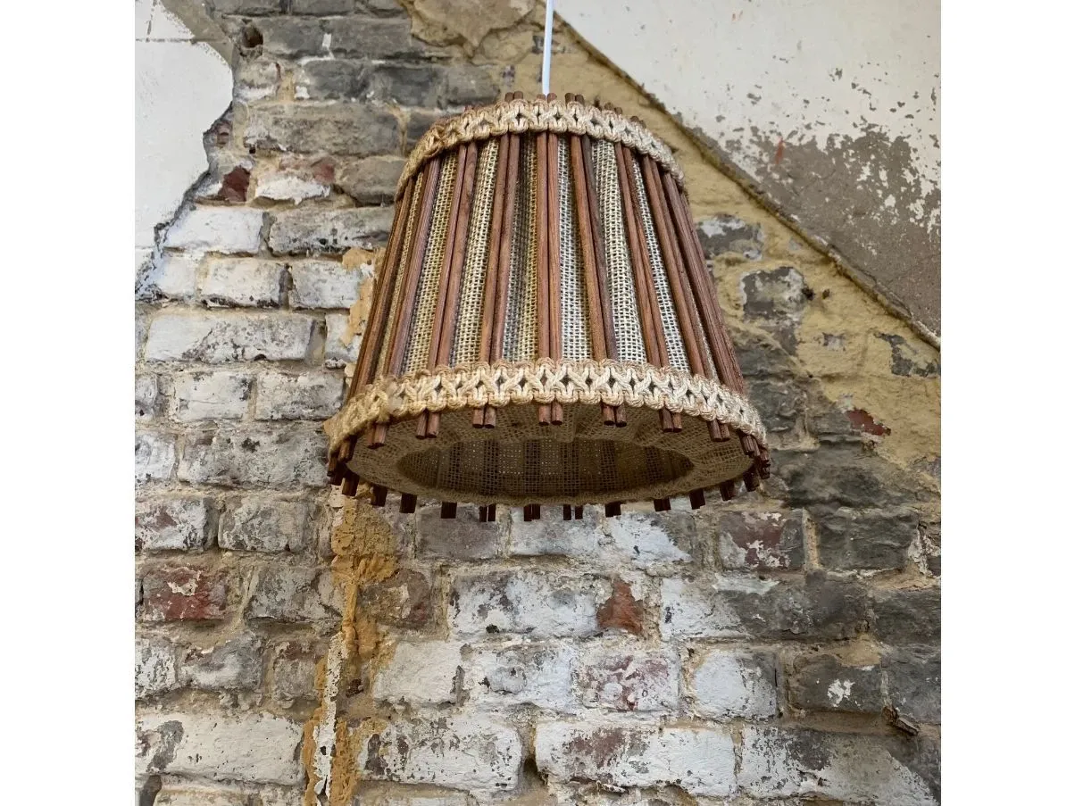 Lampada a sospensione vintage scandinava (anni '60) in legno e lino 3
