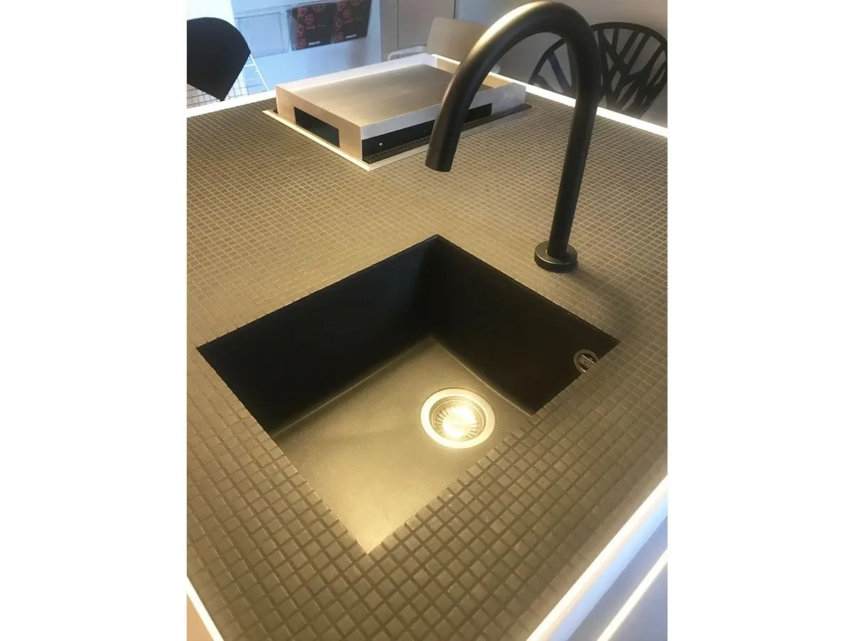 MiniMinà island kitchen with hob and sink, Minacciolo 