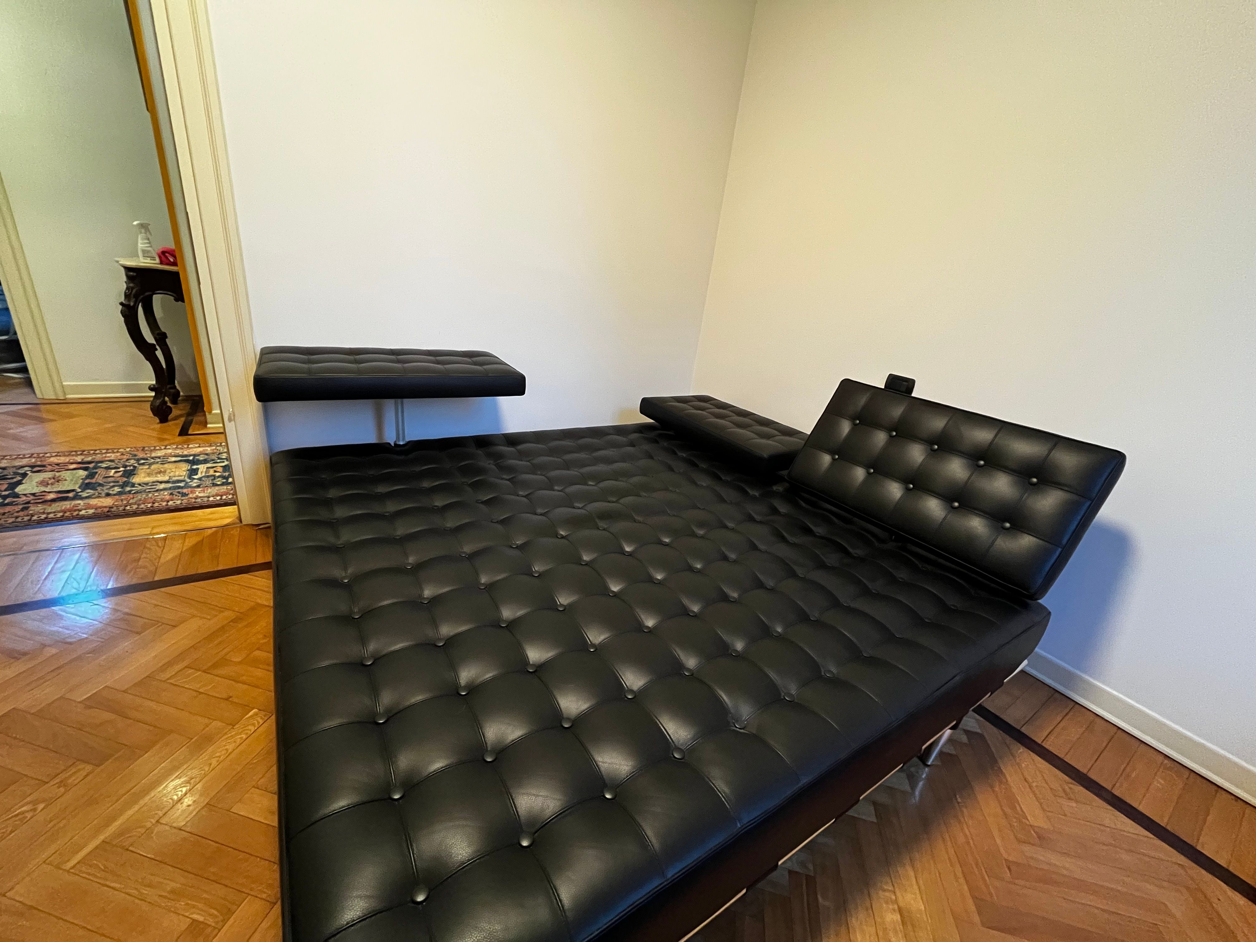 Divano modulare quadrato Privé in pelle di Philippe Starck  Details