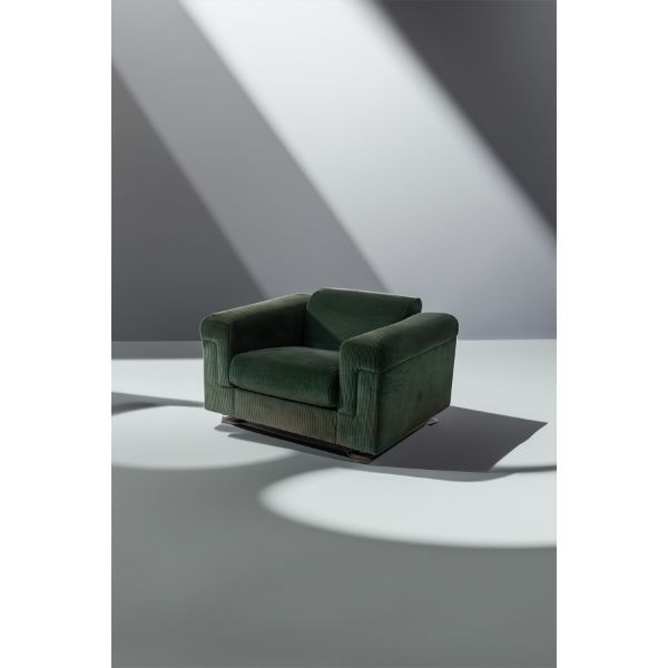 D120 armchair by Valeria Borsani and Alfredo Bonetti, Tecno image