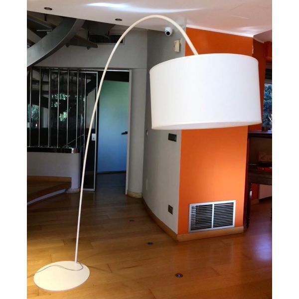 White arc lamp with fabric hat image