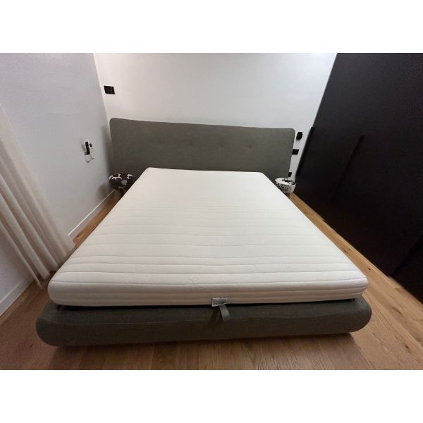 Rever Stauraumbett von Rodolfo Dordoni – King Size Bett mit Bettkasten image