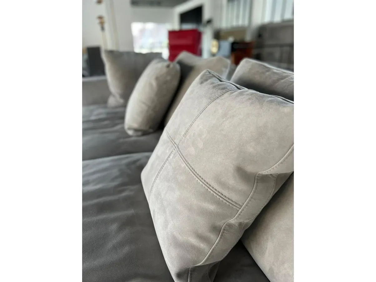 Divano in pelle Nabuk grigio 5