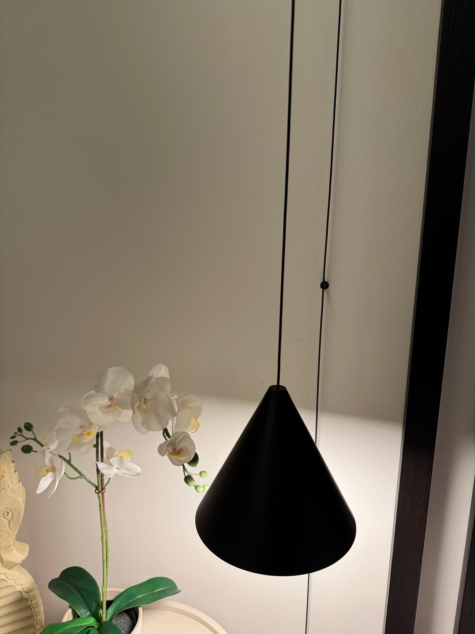 Coppia di lampade a sospensione String (nero), Flos Side