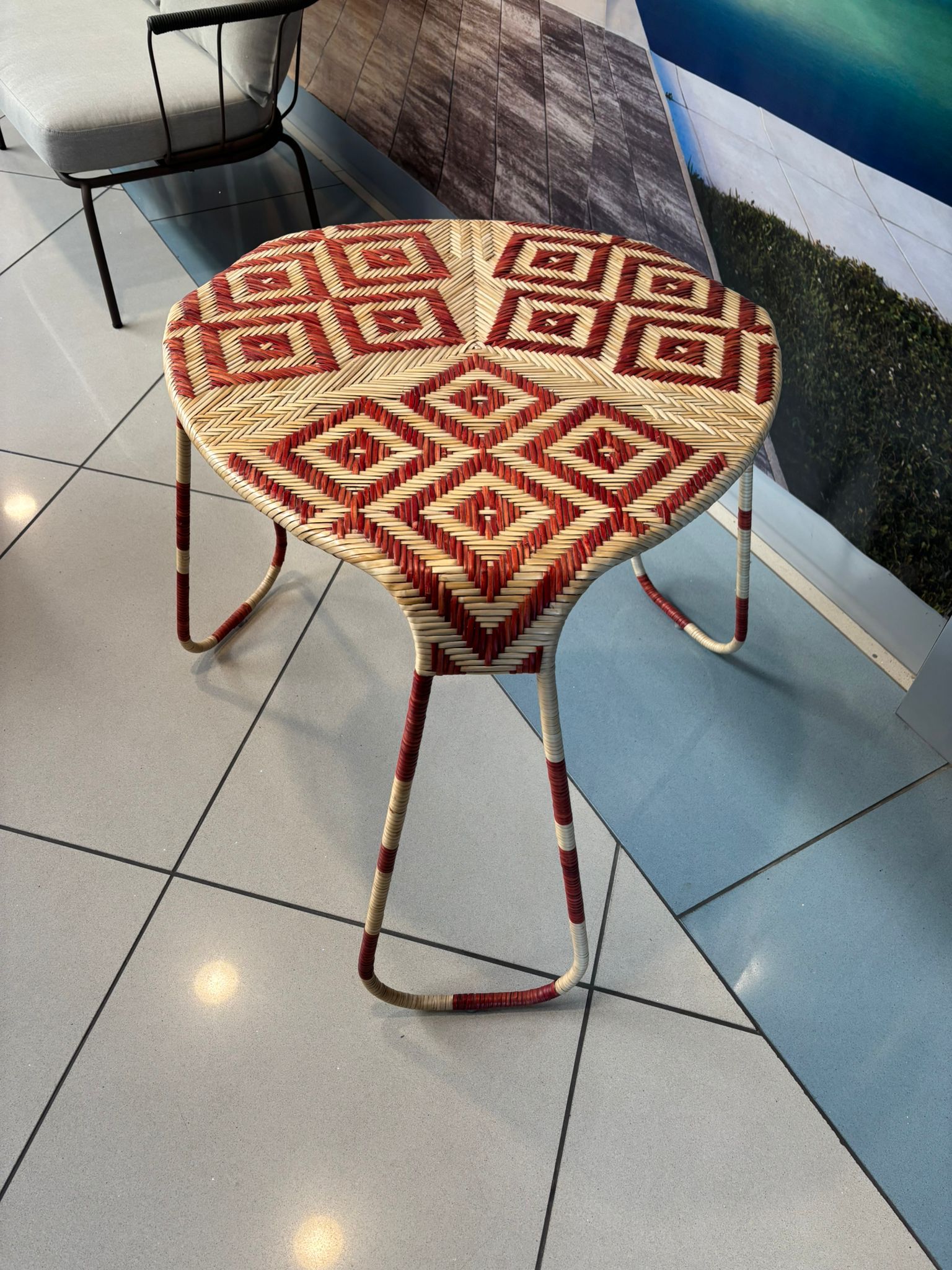 Table basse Flo par Patricia Urquiola Front