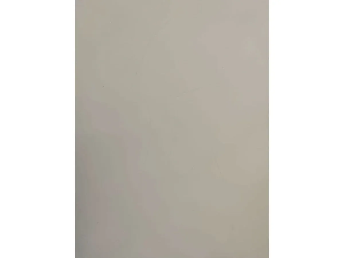 Layout (divano in tessuto e tavolo in legno) 9