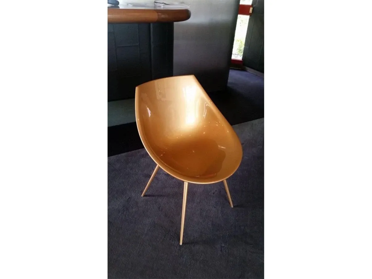 Sedia Lagò di Philippe Starck materiale plastico (oro), Driade 1