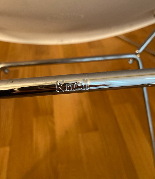 Ensemble de 4 chaises Bertoia Side en plastique colorées Defects