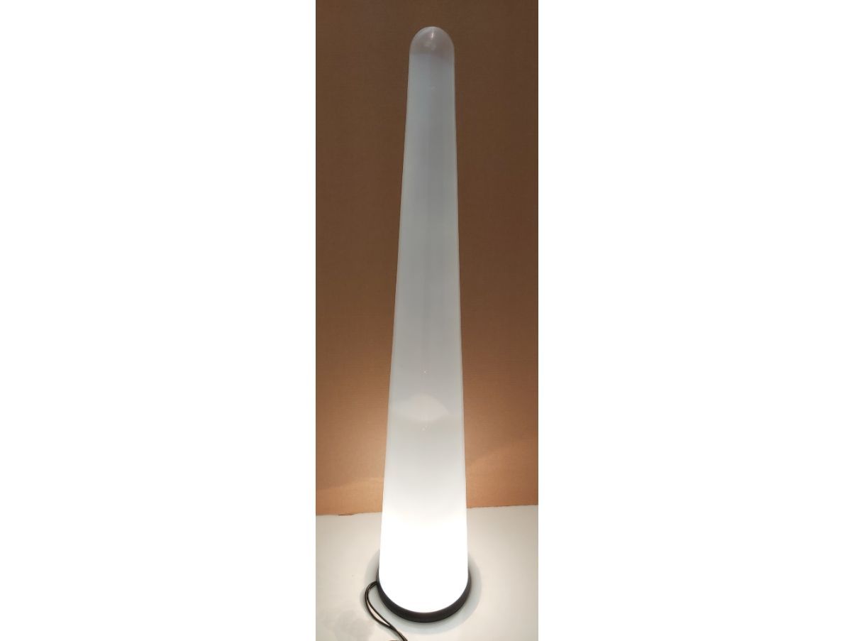 Opo floor lamp, Leucos image