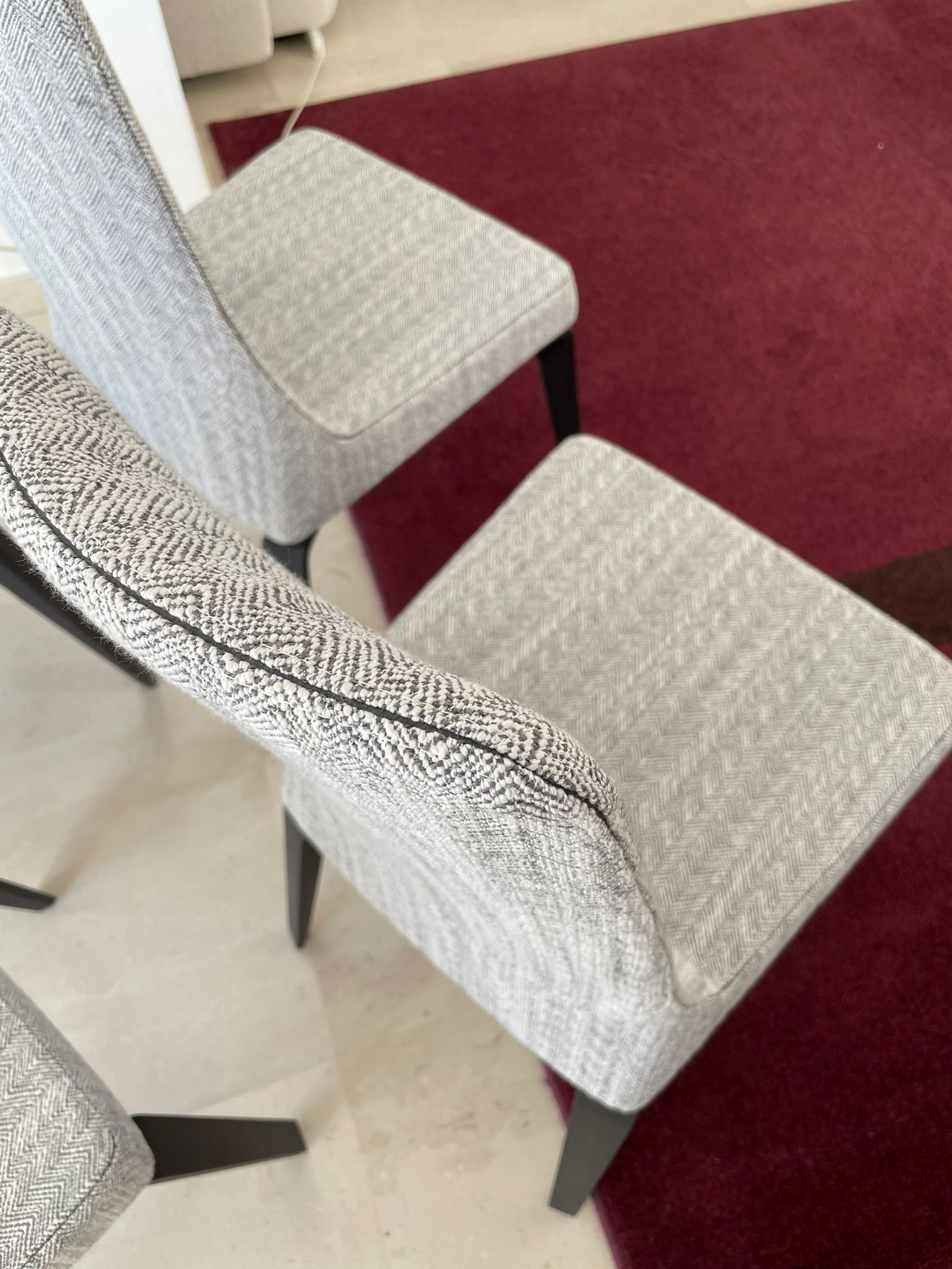 Set of 4 Blade chairs in fabric, Giorgetti  Details