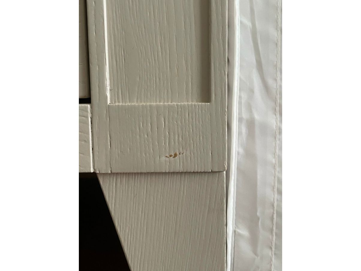 Comò Lauro collezione Melograno colore bianco Defects