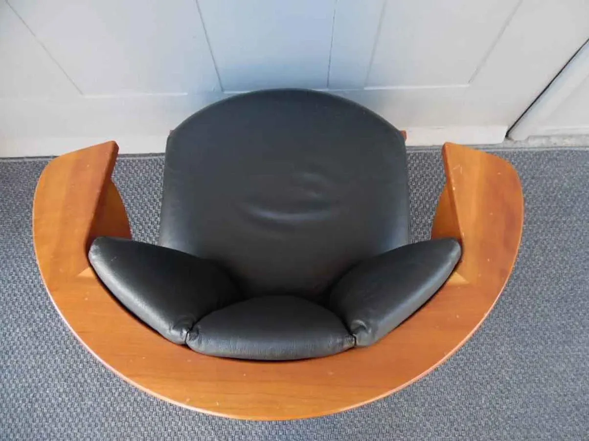 Friedman armchair by Frank Lloyd Wright leather (black) 5