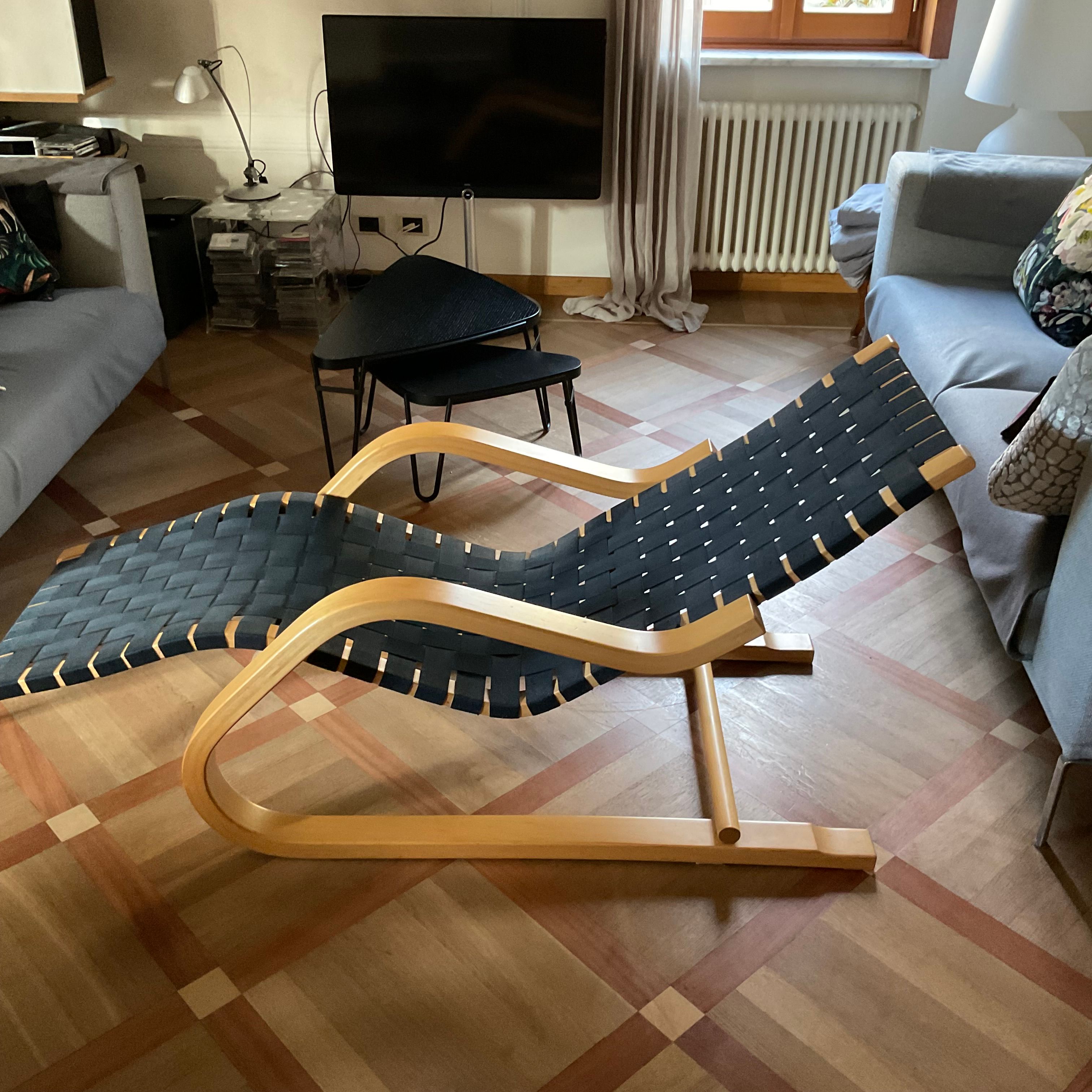 Alvar Aalto Artek 43 schwarze Liege Defects