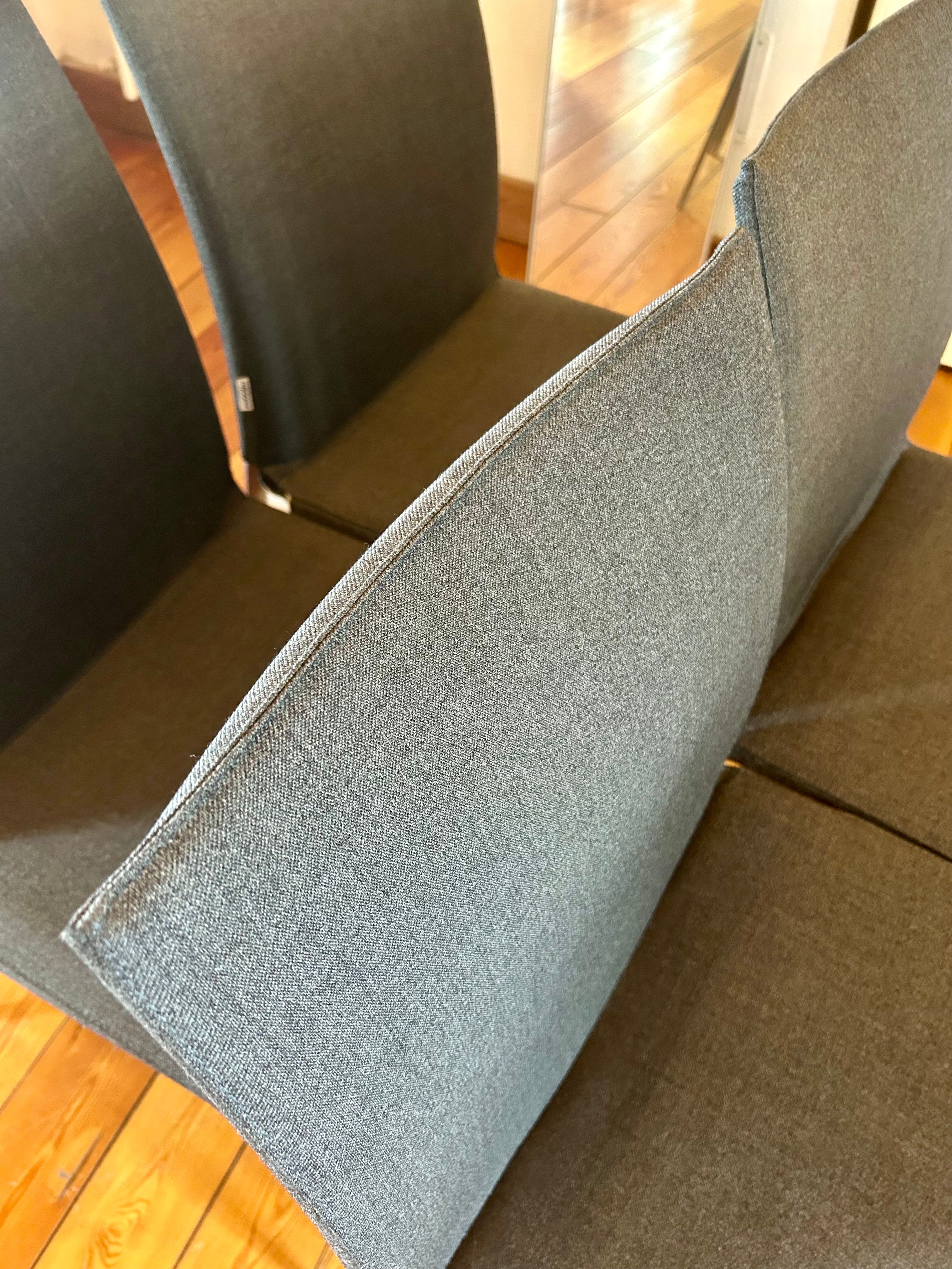 Set of 4 Lia Grey Fabric Dining Chairs by Roberto Barbieri Side