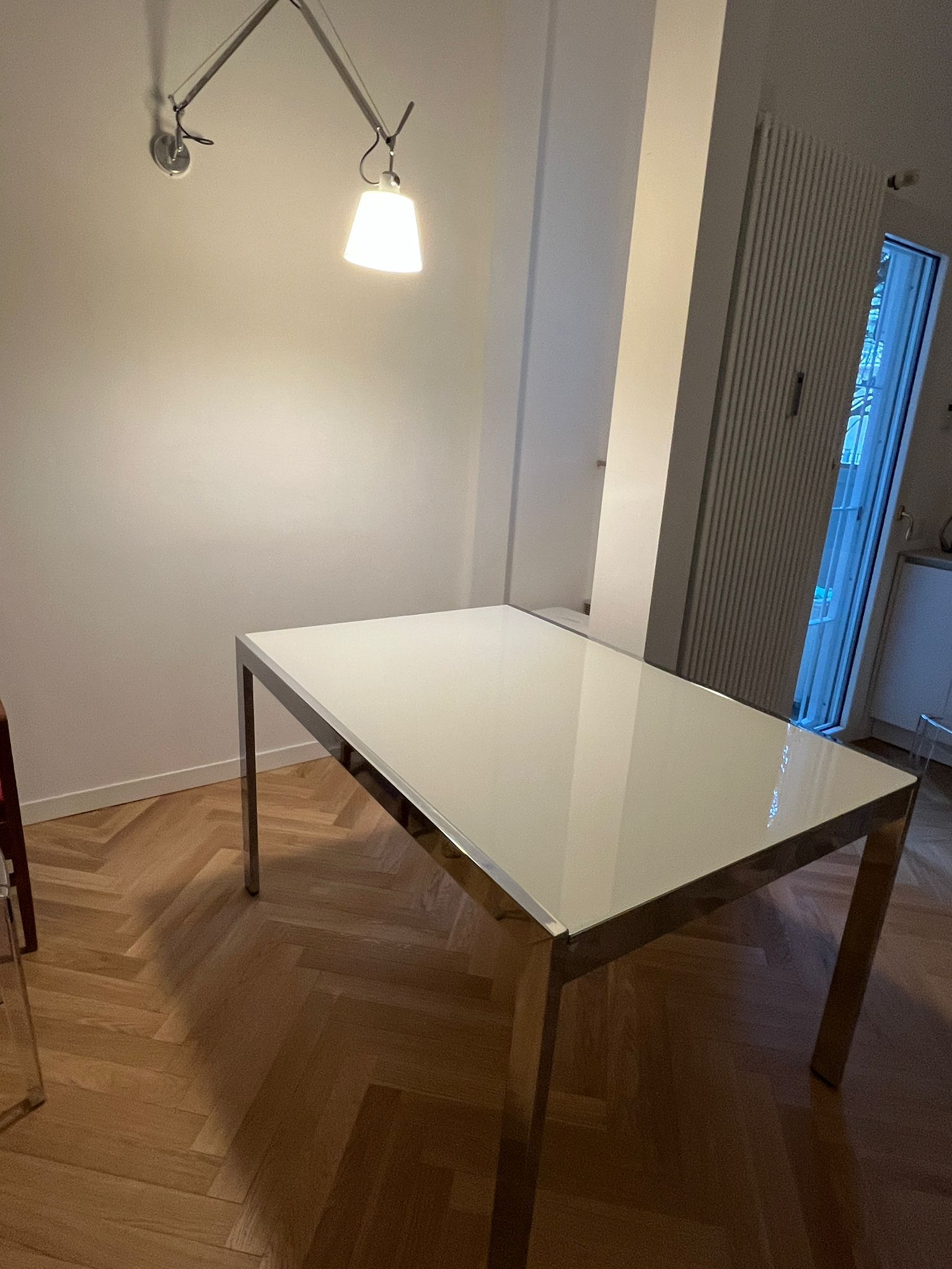 White Extendable Tempered Glass Dining Table Front