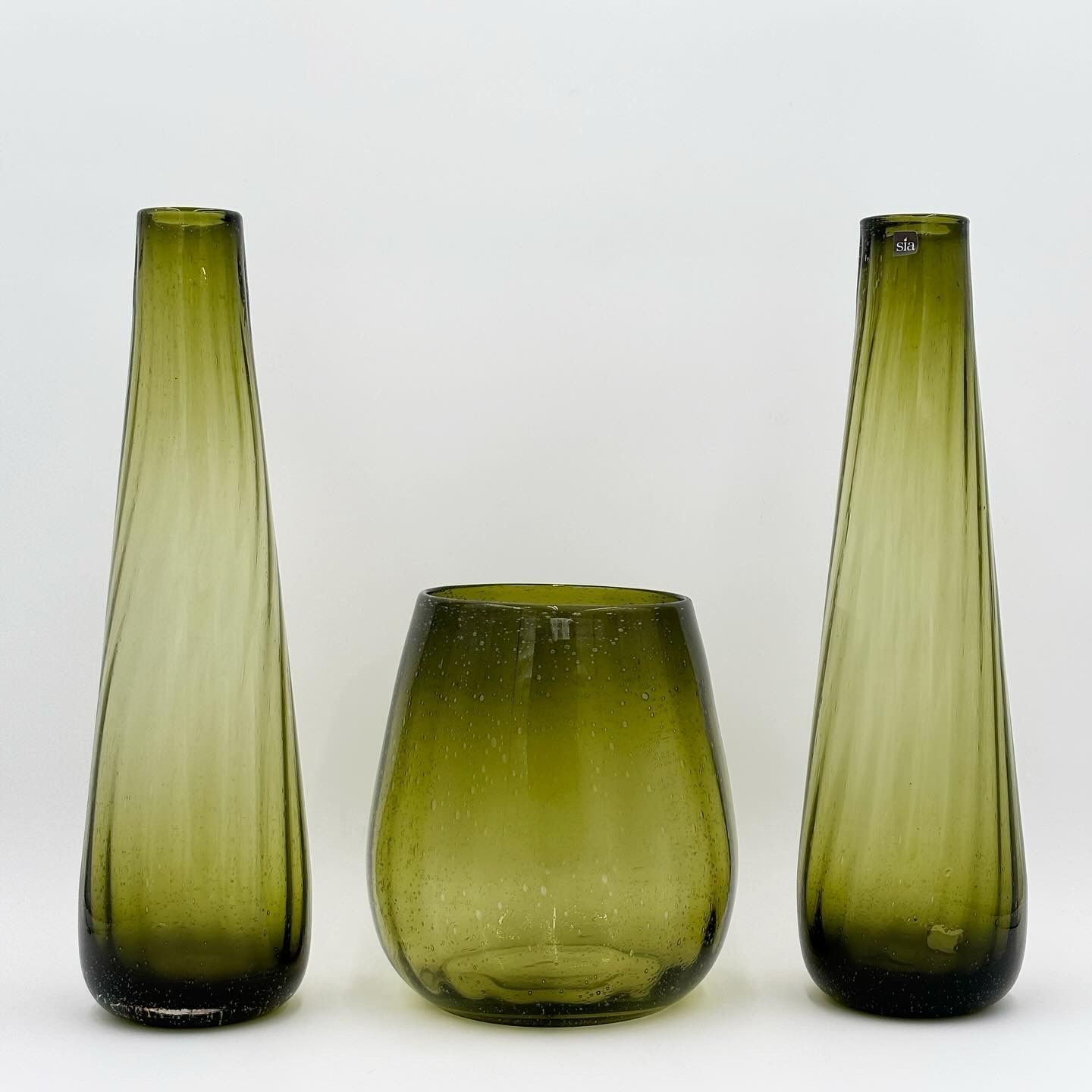 Trio of blown green Sia Bottiglia vases (1980s) image