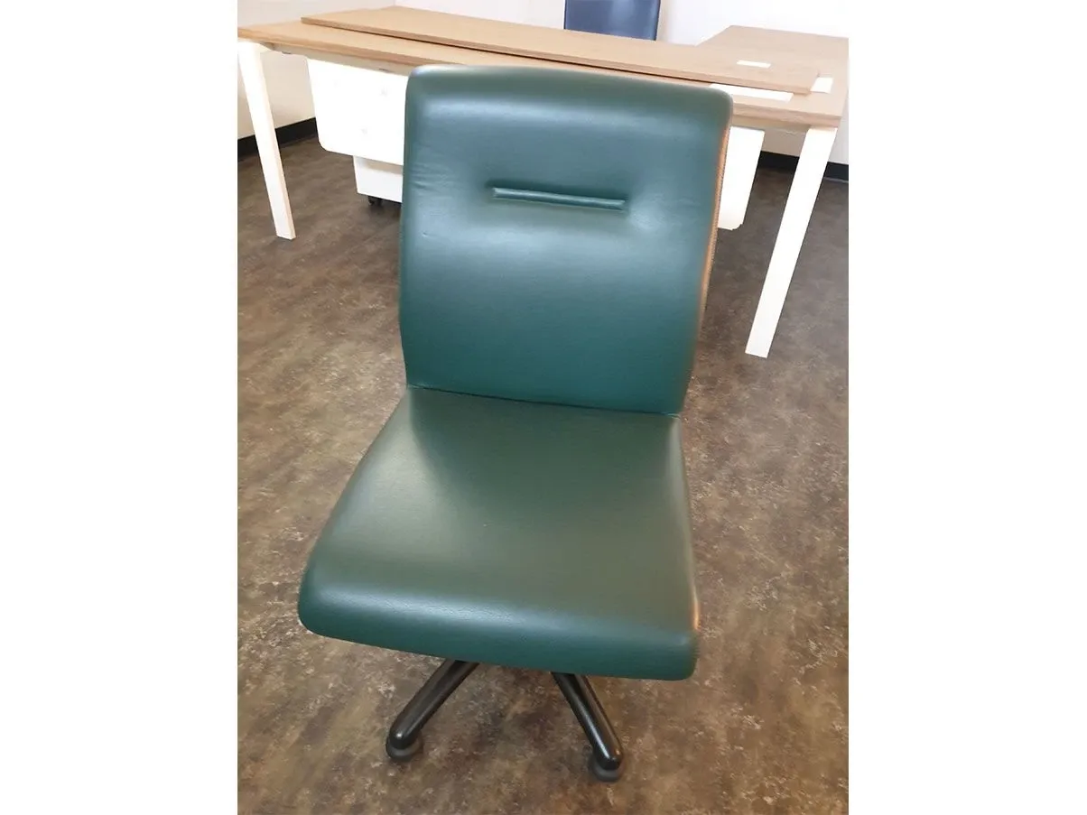 Forum Meeting leather (green) swivel armchair, Poltrona Frau 5