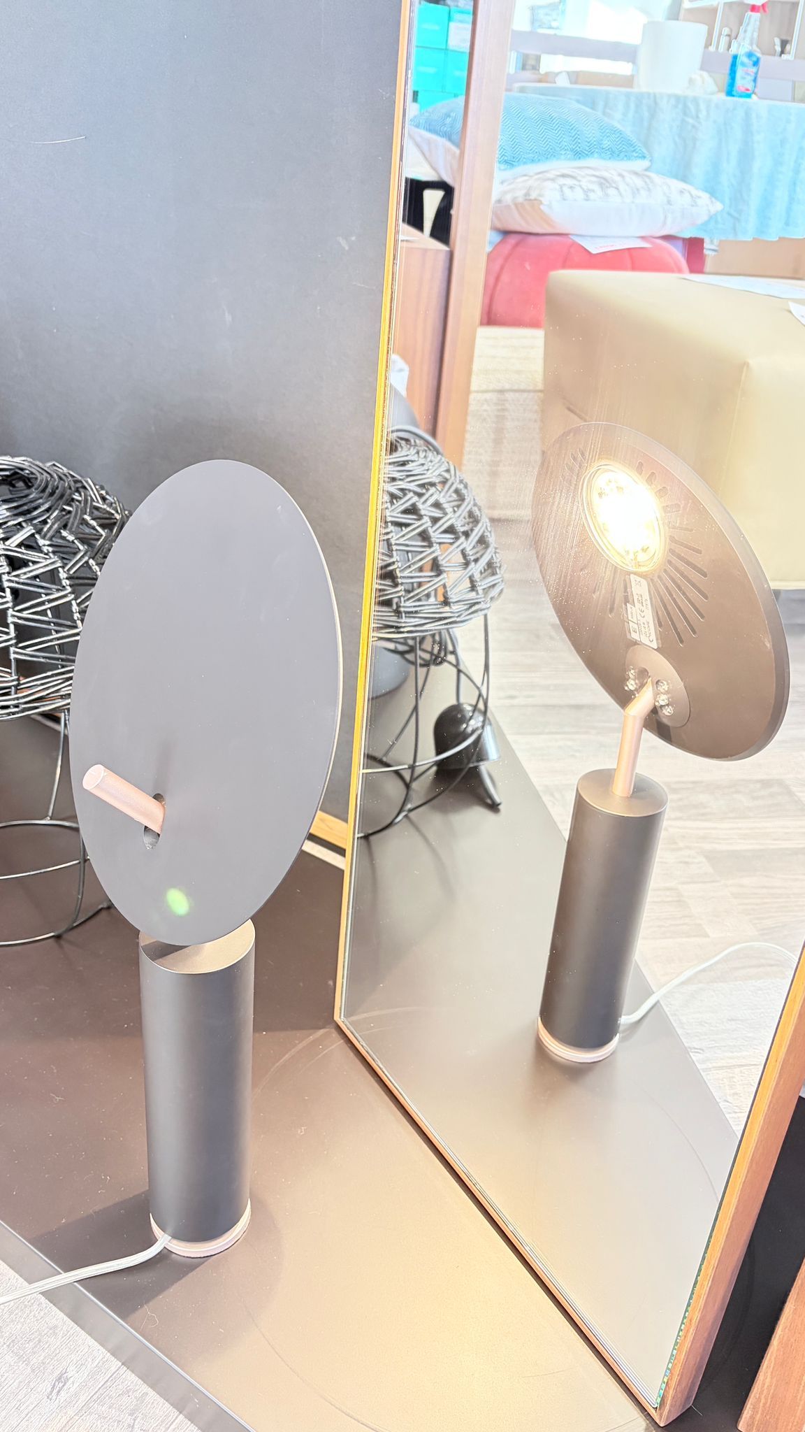 Lampada da tavolo Luà LG in alluminio Side