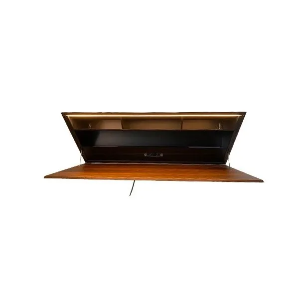 Segreto wall desk with electrical and USB sockets, Molteni&C image